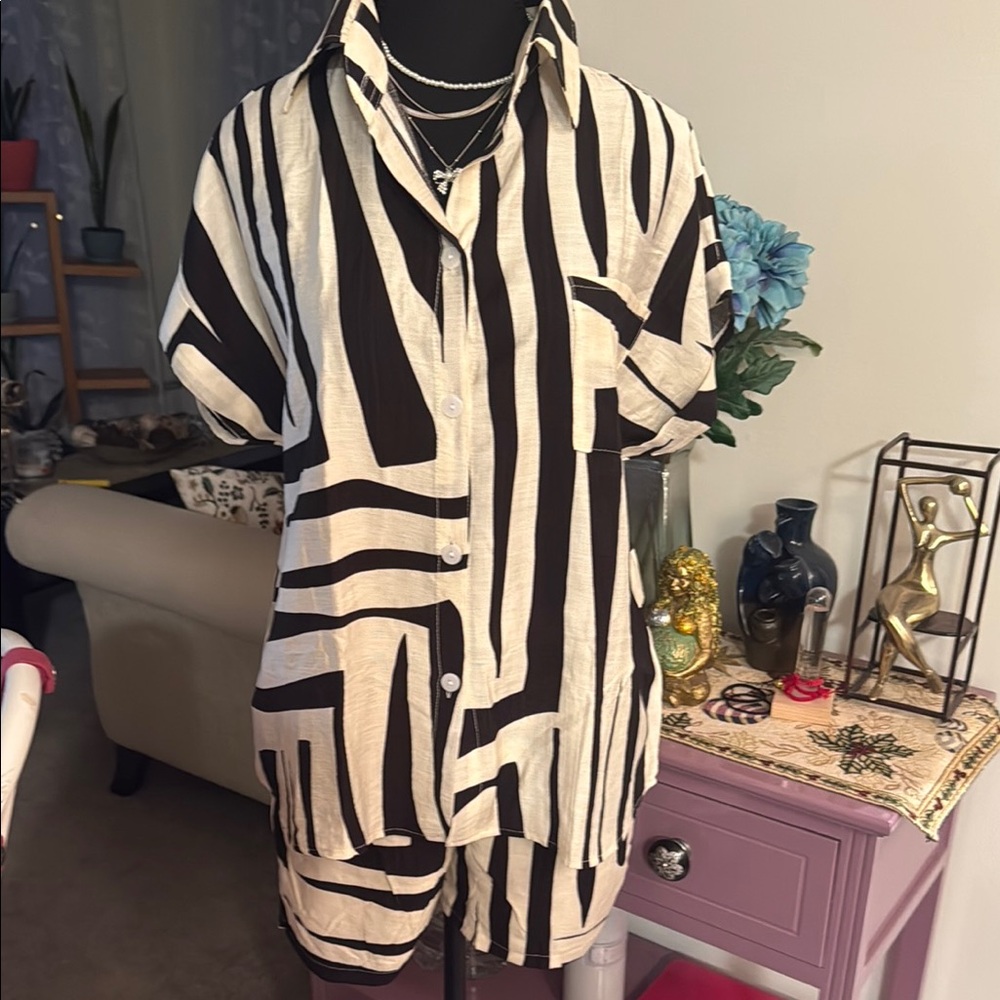 Chic Striped Button-Up Blouse